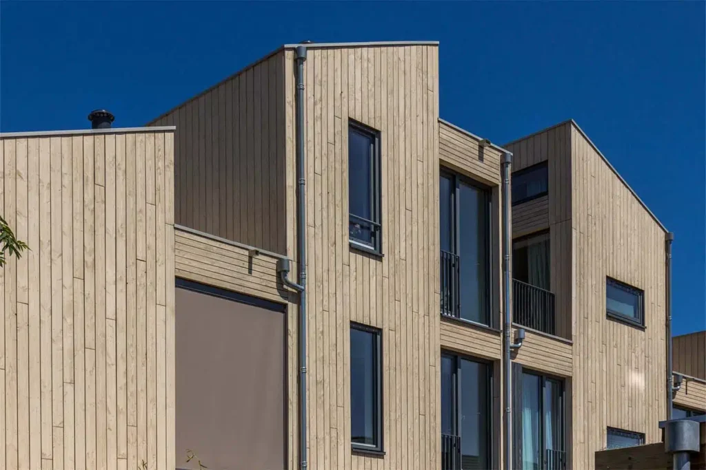 Doorvalbeveiliging bij kozijnen: eisen, normen en oplossingen