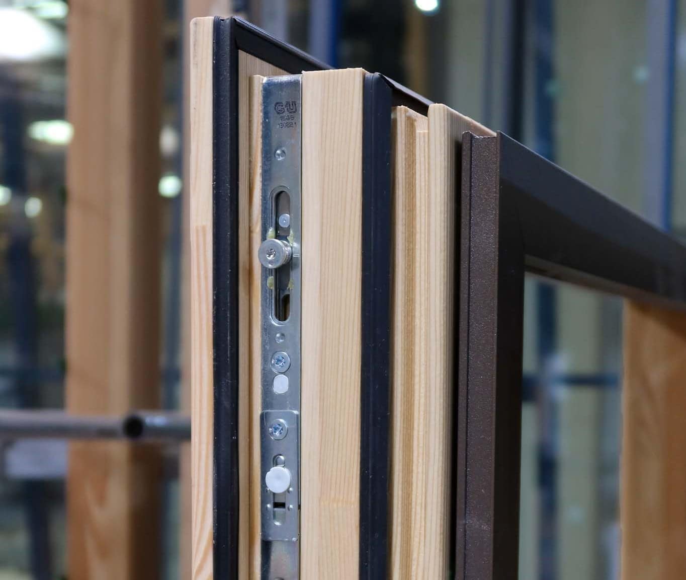 Duurzame houten kozijnen van WEBO