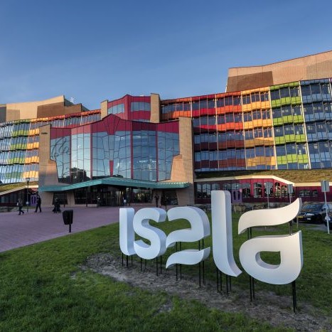 Houten kozijnen voor Isala ziekenhuis in Zwolle